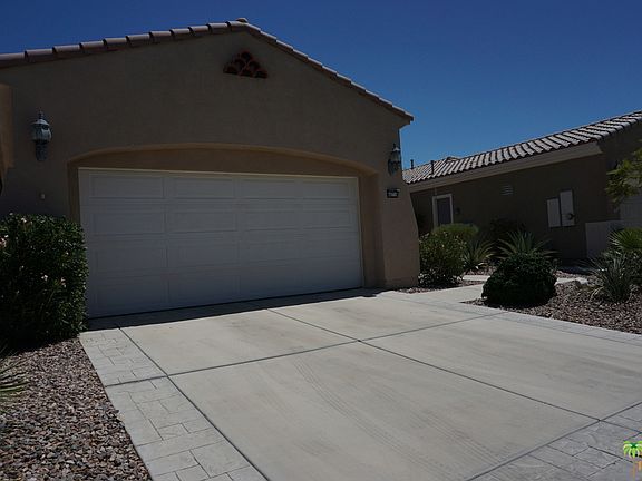 3rd image of 40718 Calle Guapo