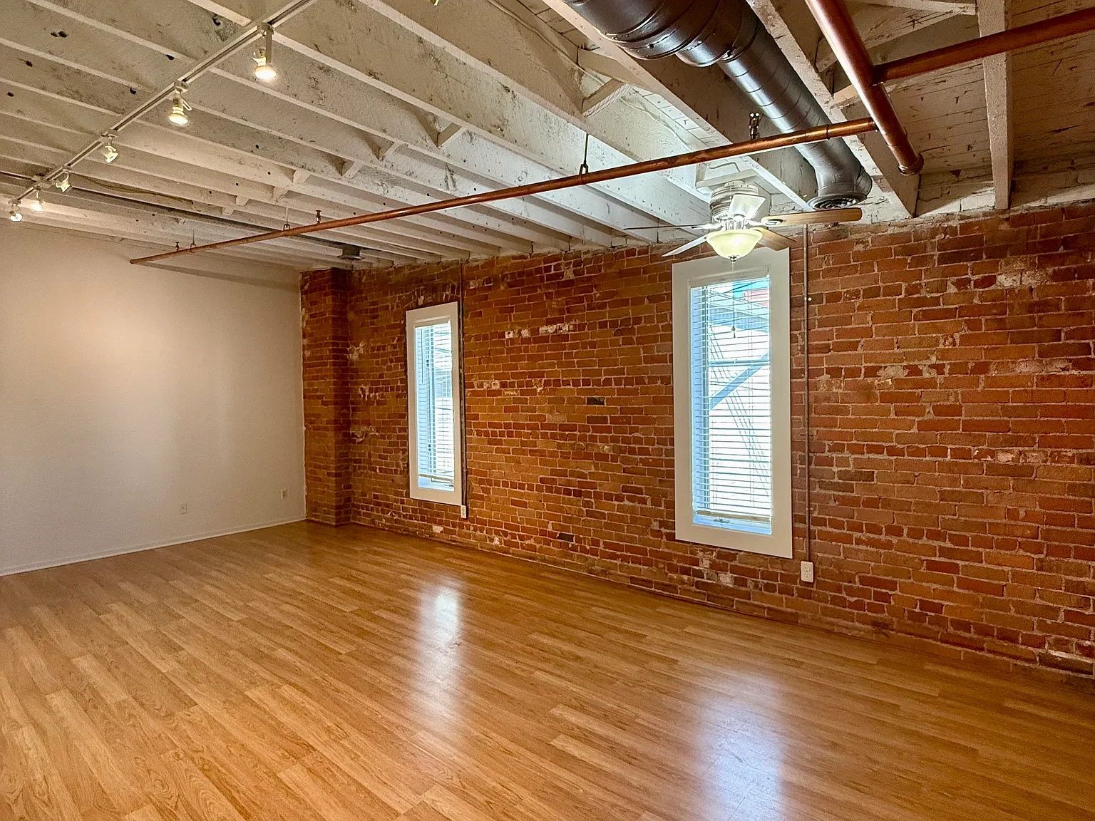1 bed, 900 sqft, $1,795 — Photo 4