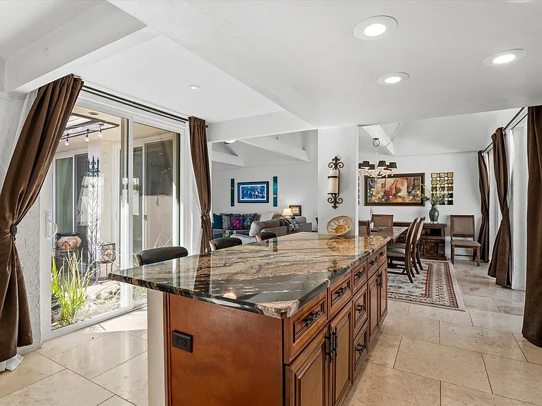 7005 N Barbados Pl — Photo 18