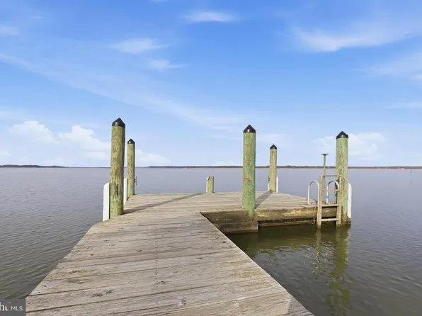 192 E Banbury Rd, Tappahannock, VA 22560