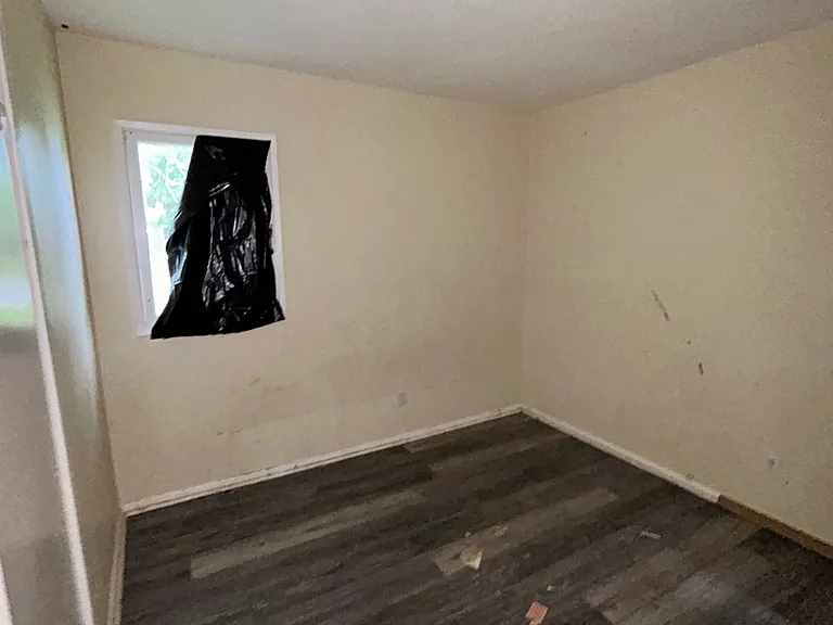 2 E Adams Dr — Photo 15