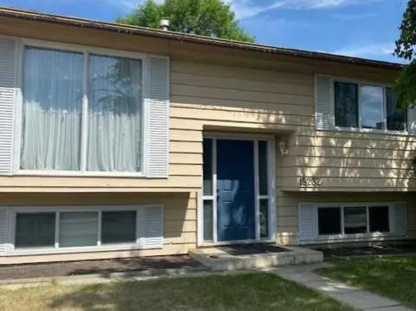 15232 W 1st St SE, Calgary, AB T2X 1A2