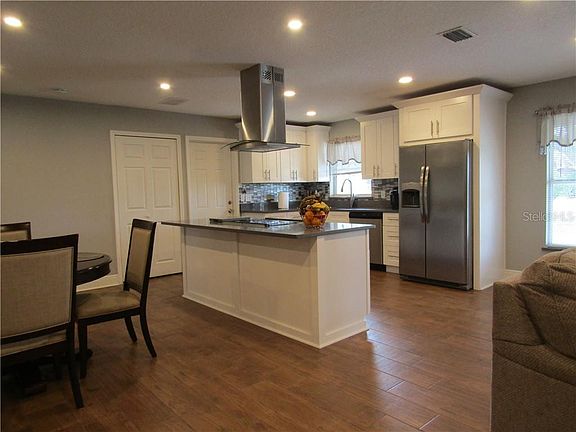 5th image of 2619 Borinquen Dr