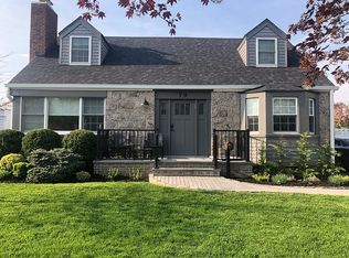 79 Gateway, Rockville Centre, NY 11570