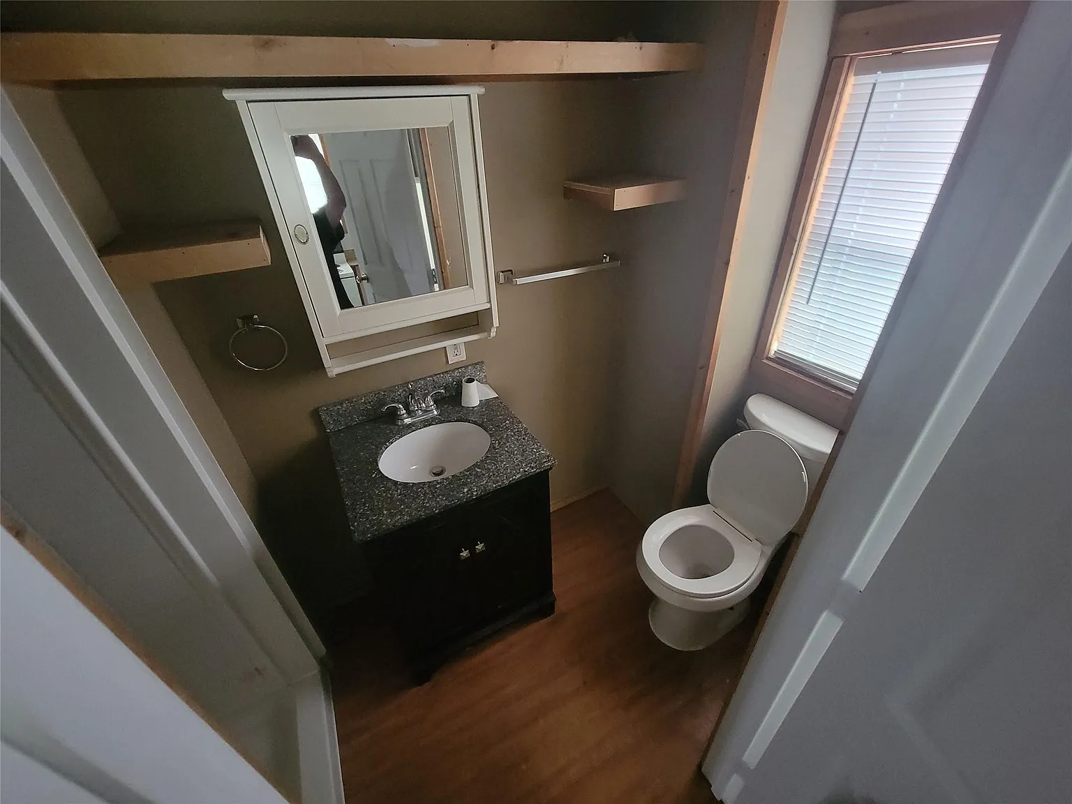 2 bed, 1.0 bath, 800 sqft, $1,195 — Photo 4