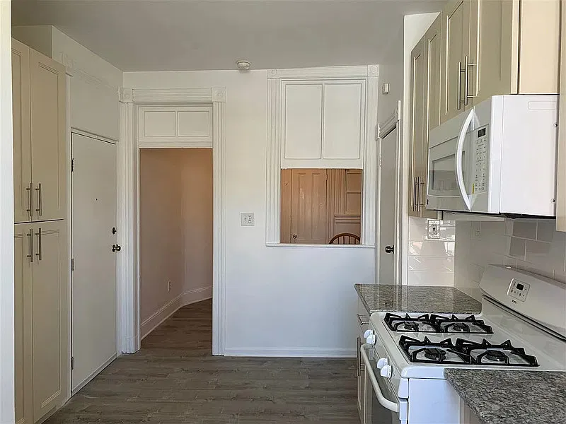 1 bed, 1.0 bath, 600 sqft, $1,760 — Photo 3