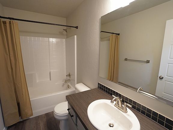 4th image of 3515 S Bozeman Trail Ave