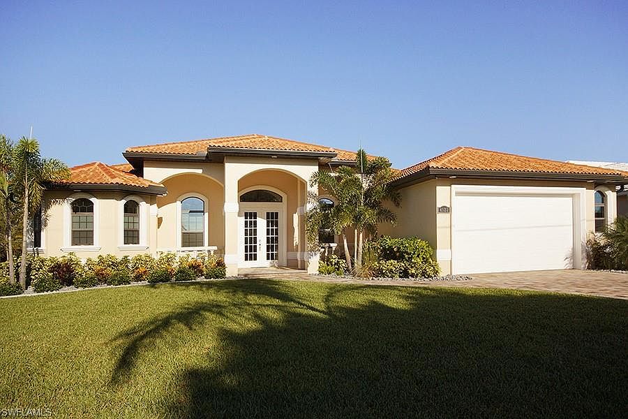 1st image of 4122 SW 21st Pl