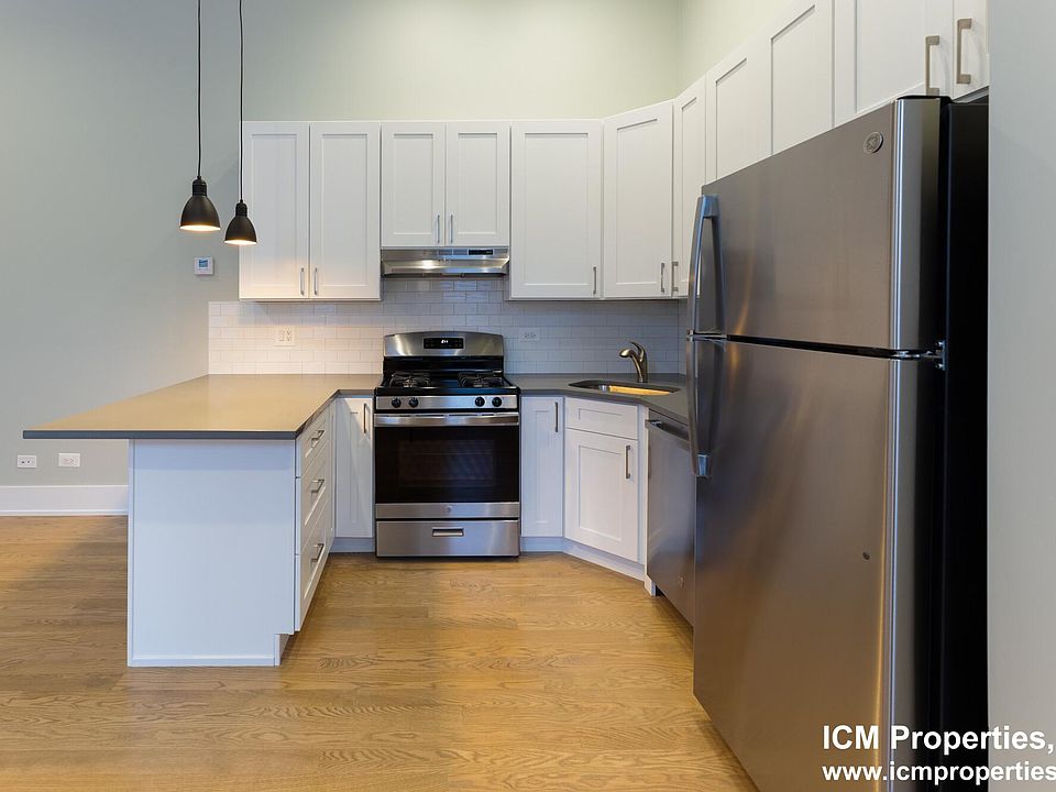 1st image of 2059 N Hoyne Ave #1C