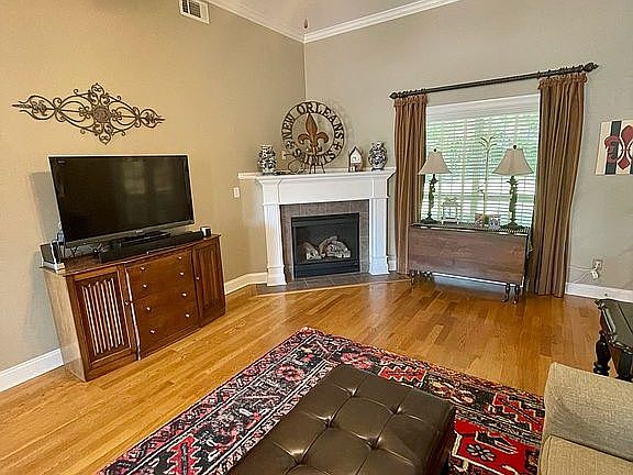5th image of 3526 Enclave Dr