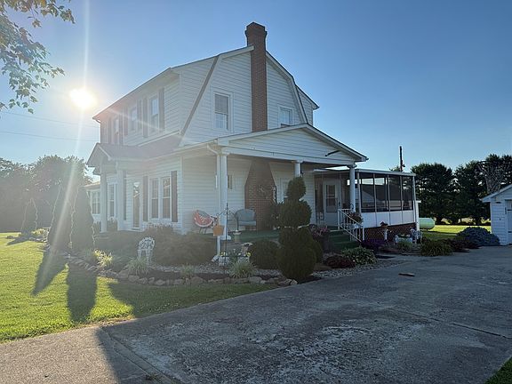 3rd image of 2661 Adams Rd