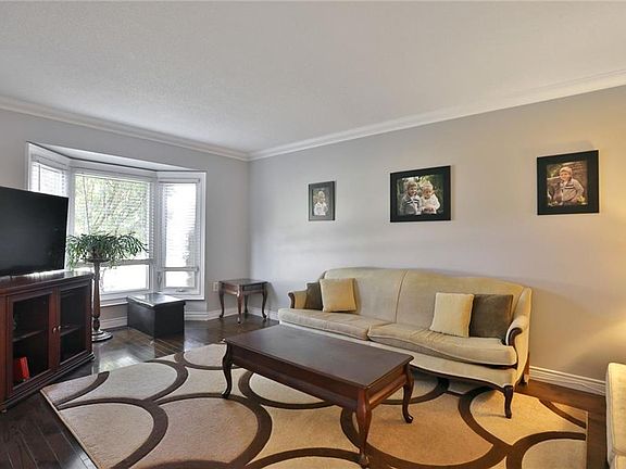 5th image of 54 Sherwood Park Dr
