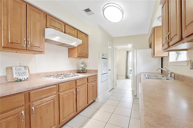 2704 Taft Park — Photo 7