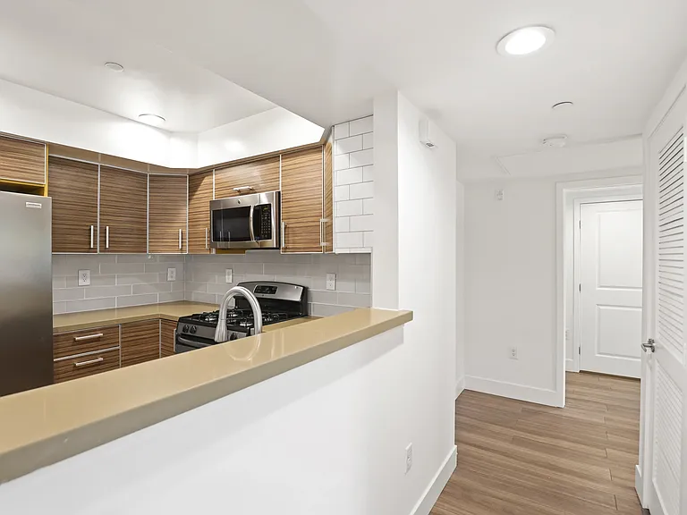 834 N Edinburgh Ave #G310 — Photo 12
