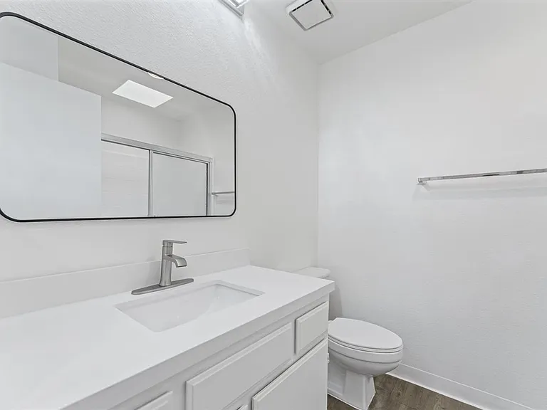 1175 E. Ocean Blvd — Photo 13