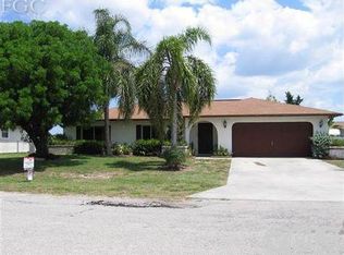 1005 NE 12th St, Cape Coral, FL 33909