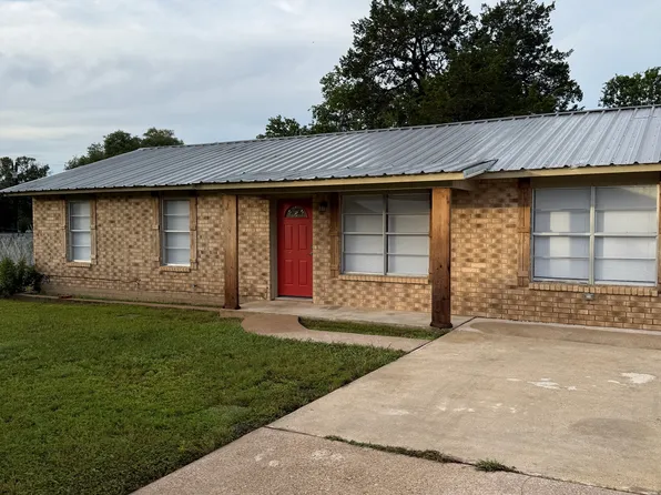 1400 Magnolia St, Belton, TX 76513