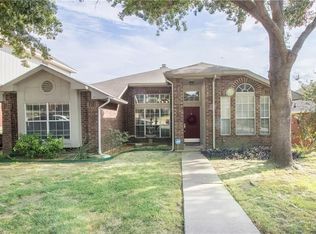 1122 Holly Dr, Carrollton, TX 75010