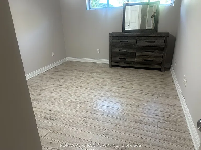 16 Montavista St #BASEMENT — Photo 6