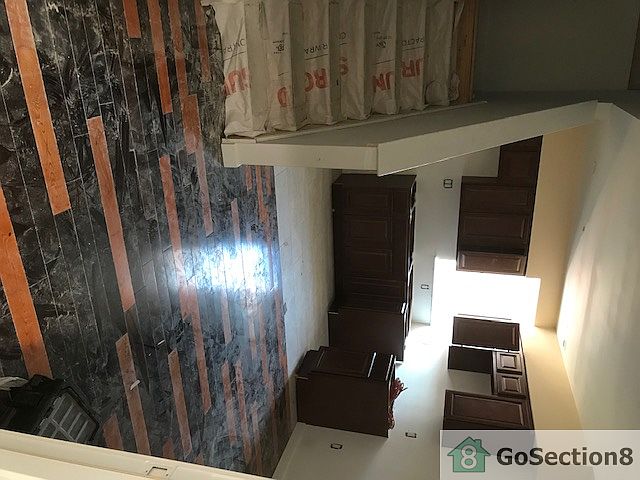 1st image of 6066 Vine St