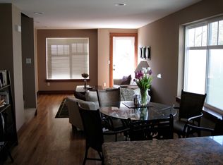 5260 Brooklyn Ave NE #B, Seattle, WA 98105