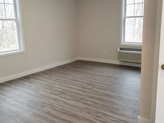 4th image of 40 Summer St Unit 203