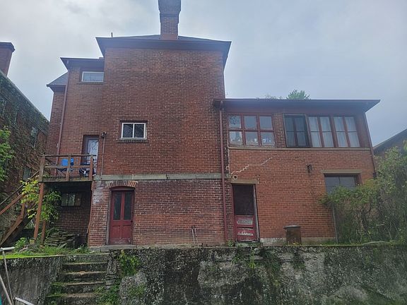 3rd image of 513 15th St