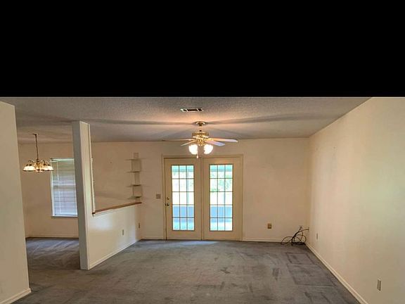 3rd image of 573 SE Sunflower Pl