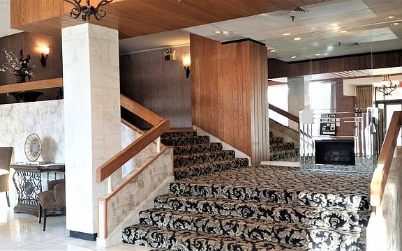 2nd image of 465 W Dominion Dr Unit 307