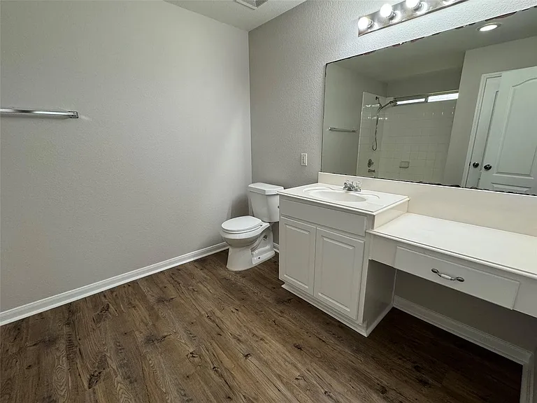 15807 Kings Cypress Ln — Photo 16