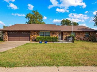 6604 SE Penny Ln, Bartlesville, OK 74006