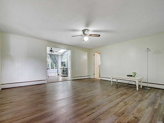 5th image of 87 Bayview Ave