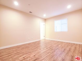 1142 S Mariposa Ave #1/2, Los Angeles, CA 90006