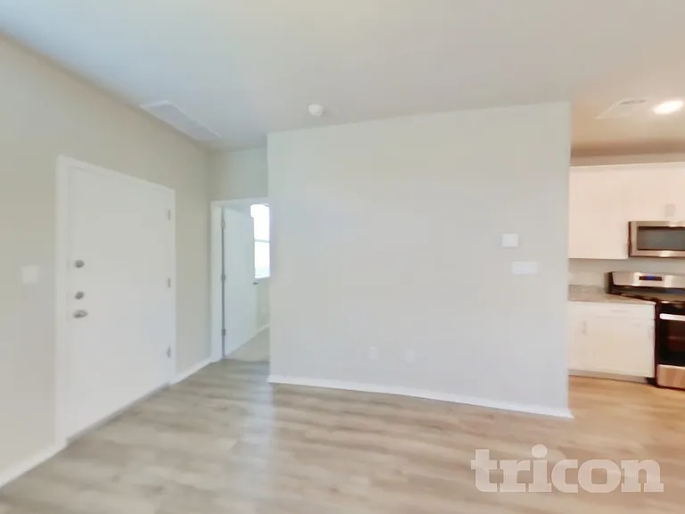 5200 Saddle Club Dr — Photo 3