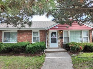 746 E 157th St, South Holland, IL 60473