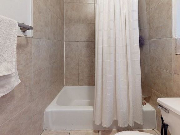 5th image of 70 W 108th St APT 3W