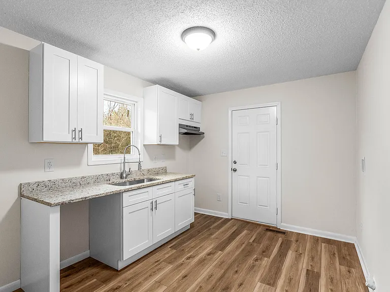 2043 Bishop Rd — Photo 11
