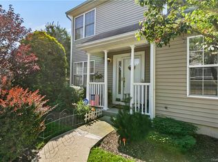 35 Sparrow Ridge Rd, Carmel, NY 10512