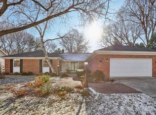 5 Southwick Cir, Madison, WI 53717