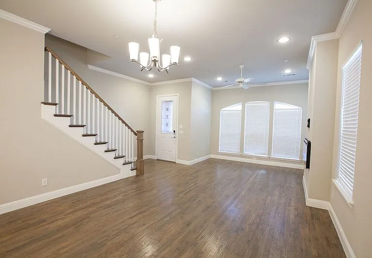 8586 Church St — Photo 30