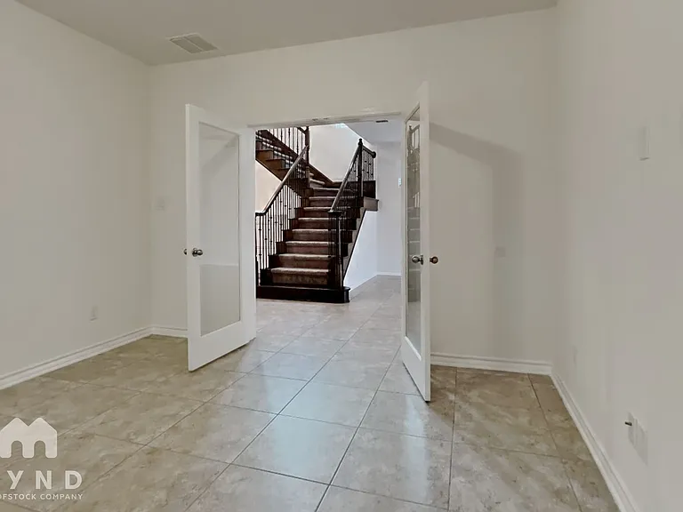 21535 Vista De Cristal — Photo 8