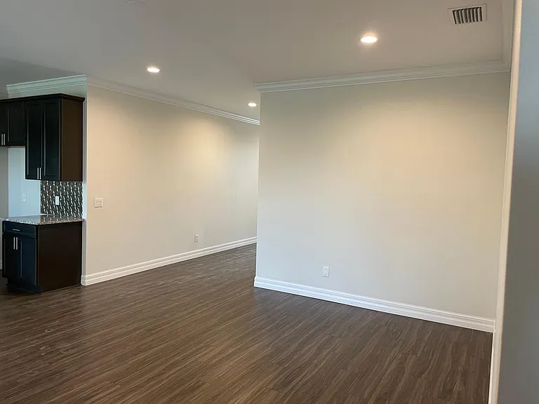 841 Peachtree Dr — Photo 4