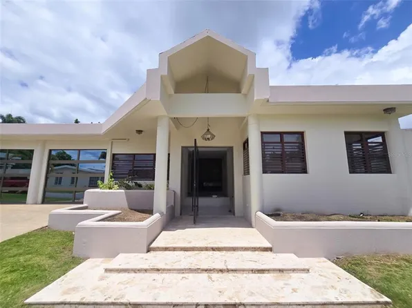 701 Calle Azorin, Mayaguez, PR 00680