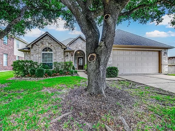 2nd image of 7039 Clustering Oak Ct