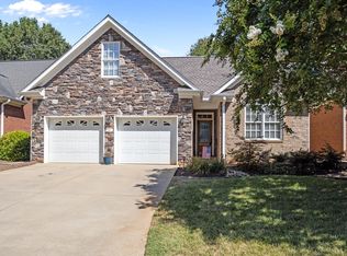 216 Arbours Commons Ct, Spartanburg, SC 29307