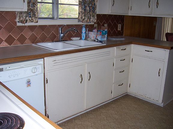 4th image of 608 Casa Linda Dr