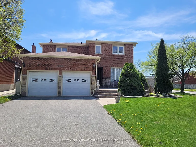 292 Ridgefield Cres — Photo 1