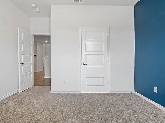 5th image of 1304 Pistachio Dr