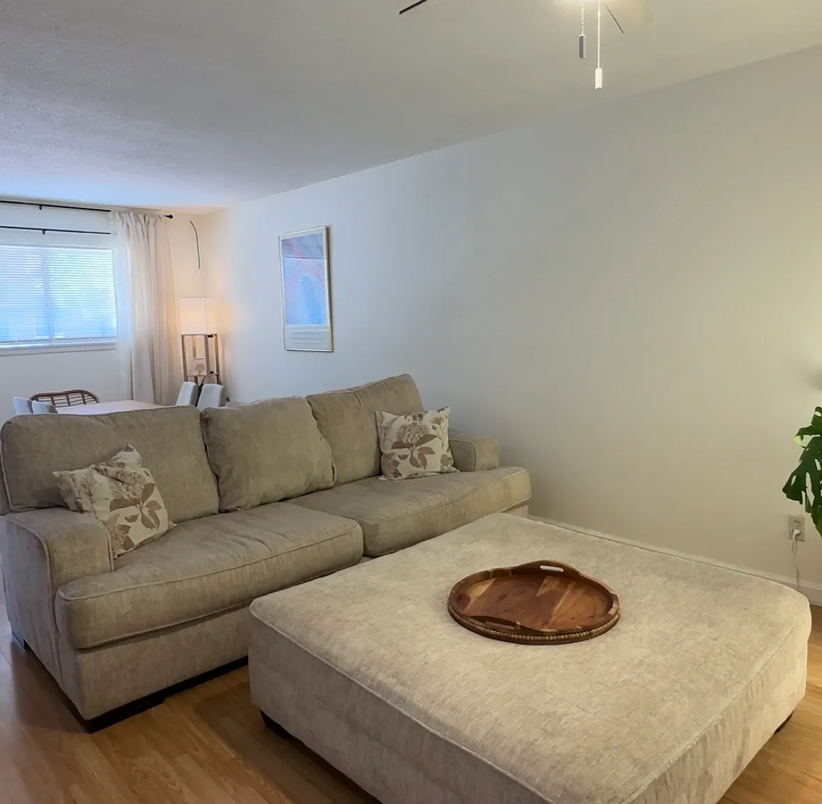 2 bed, 874 sqft, $1,700 — Photo 2