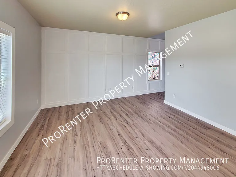 1005 N 740 W — Photo 6